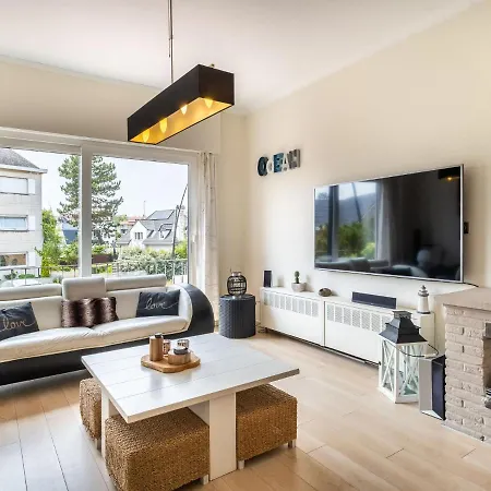 Near Sea And Shops In Belgium Villa